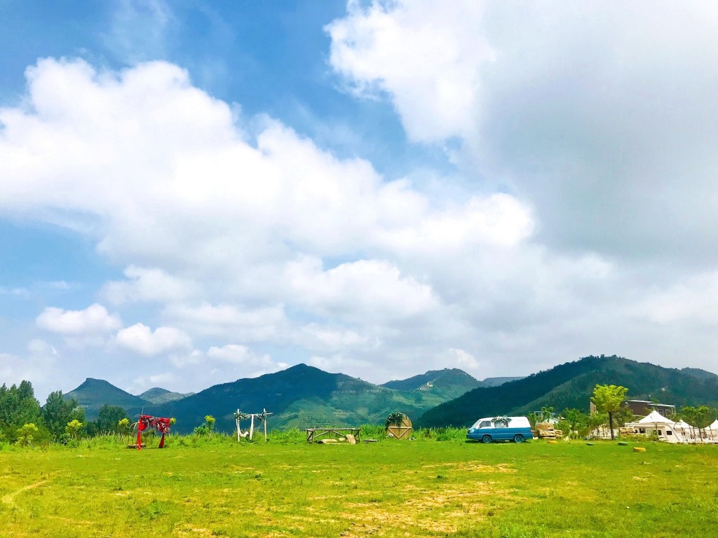 临朐县嵩山生态旅游区:云端之城——淹子岭房车露营基地